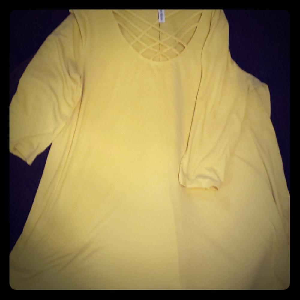 3/4 Sleeve scoop neck
